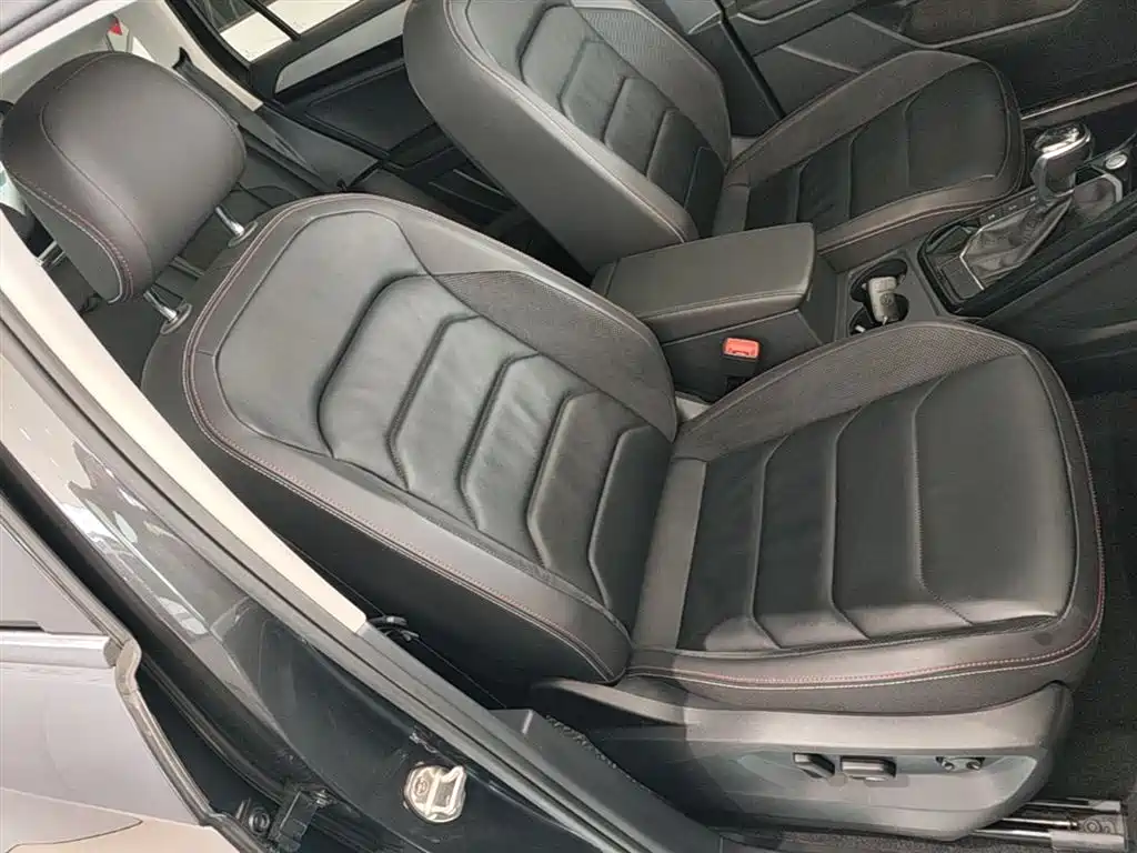 Volkswagen Tayron 2019 330TSI 2WD Luxury China VI фото 25