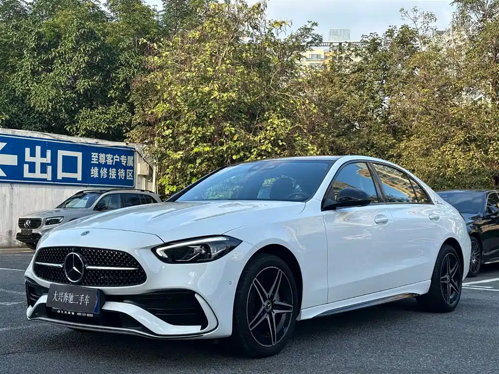 Mercedes-Benz C-Class 2025 C 260 L Night Sport Edition