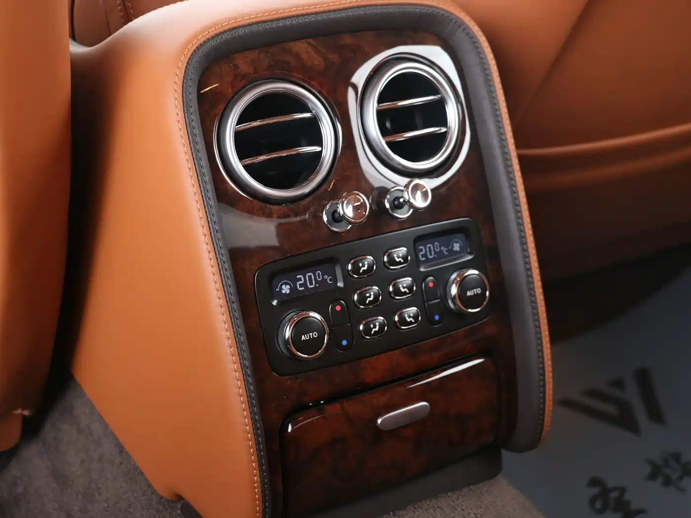 Bentley Flying Spur 2011 2010 6.0T 5-seater Version