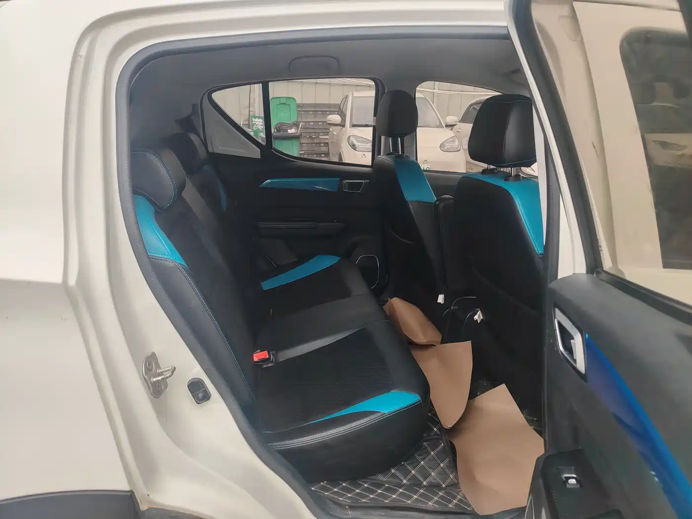 BAIC NEW ENERGY EC3