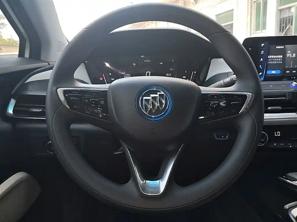 Buick Velite 6 2019 Connected Smart Edition фото 11