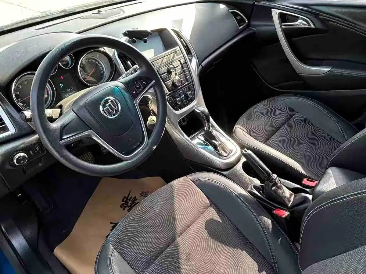 Buick Excelle 2014 XT 1.6L Automatic Fashion фото 5