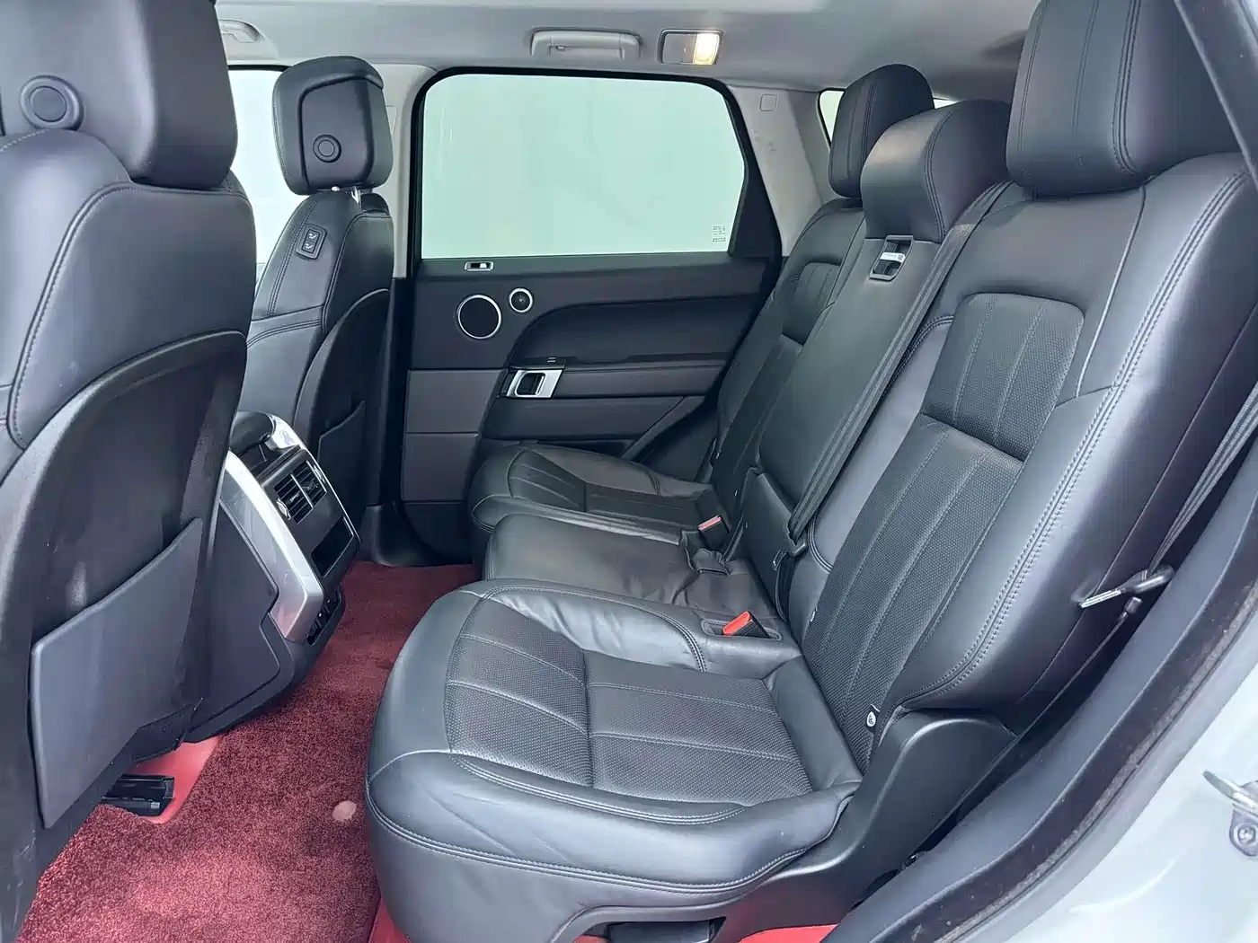 Land Rover Range Rover Sport 2020 3.0 L6 SE фото 11