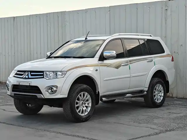 MITSUBISHI PAJERO JINCHANG