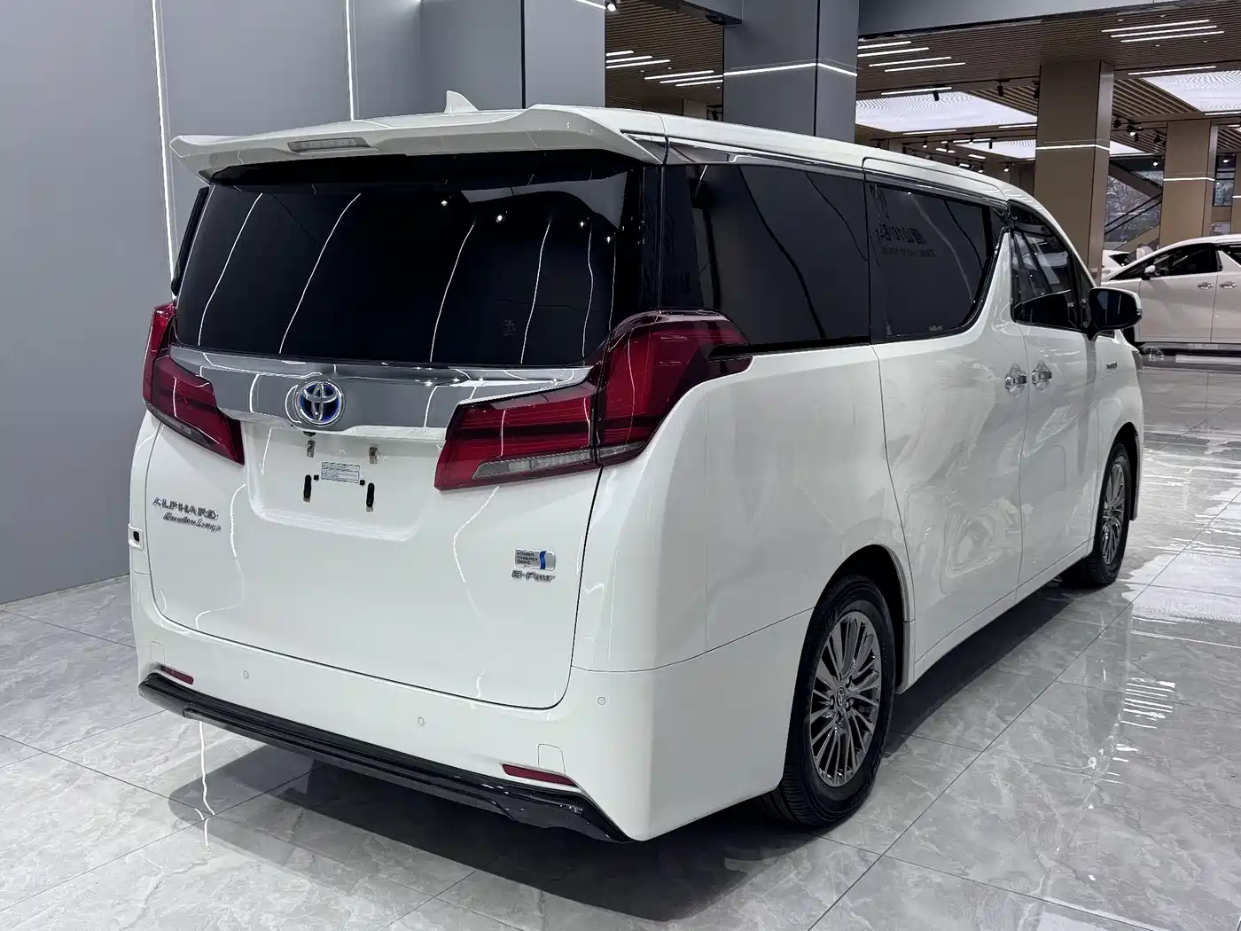 Toyota Alphard 2021 Hybrid 2.5L Premium фото 9