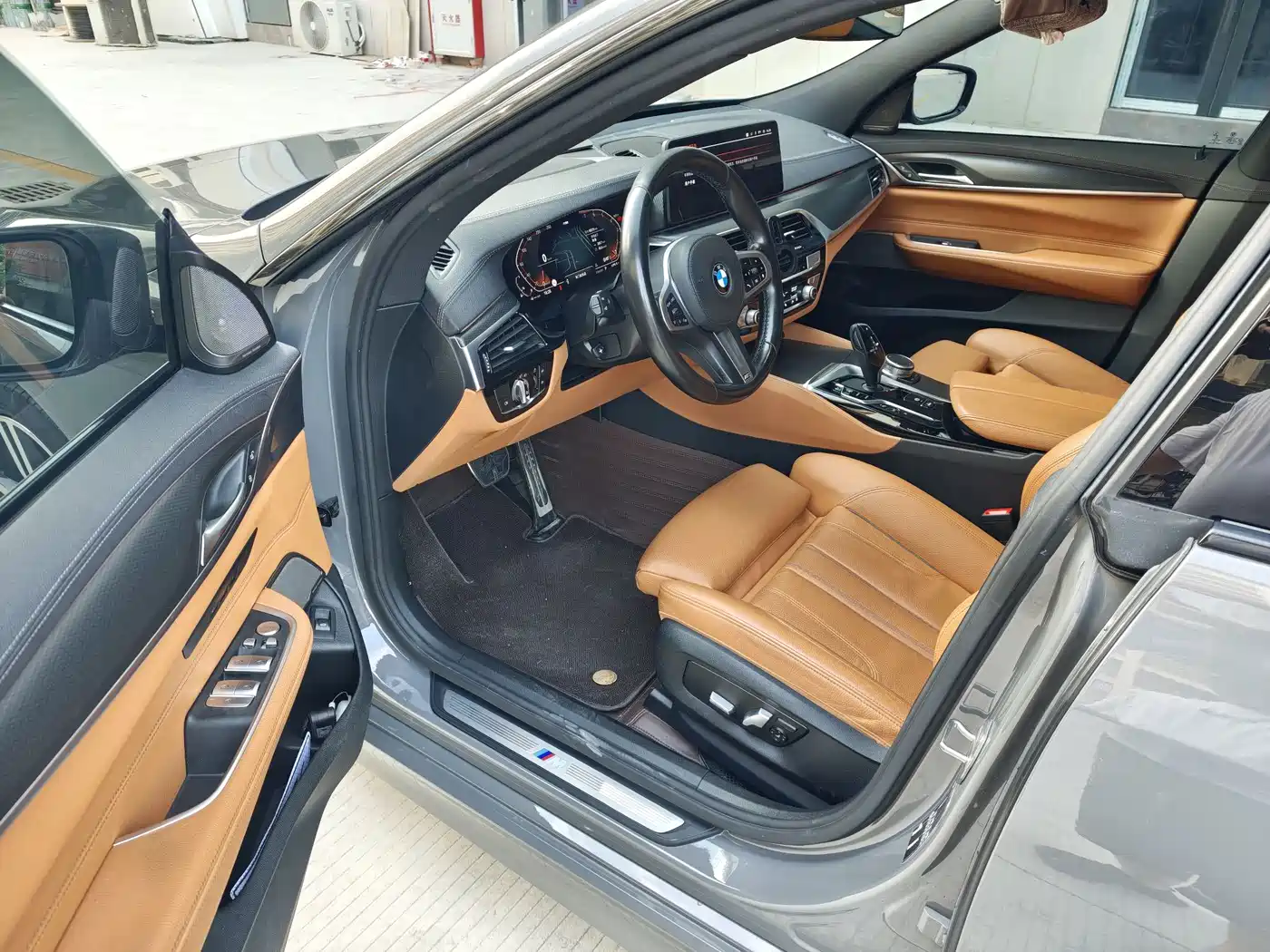 BMW 6 Series GT 2022 Model 630i M Sport Package фото 8