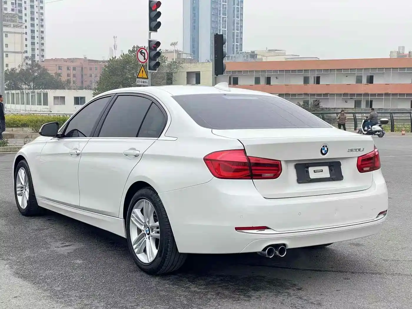 BMW 3 Series 2017 320Li M Sport фото 7