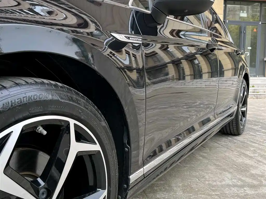 Volkswagen Magotan 2023 Model 2 Million Commemorative Edition 330TSI DSG Luxury фото 16