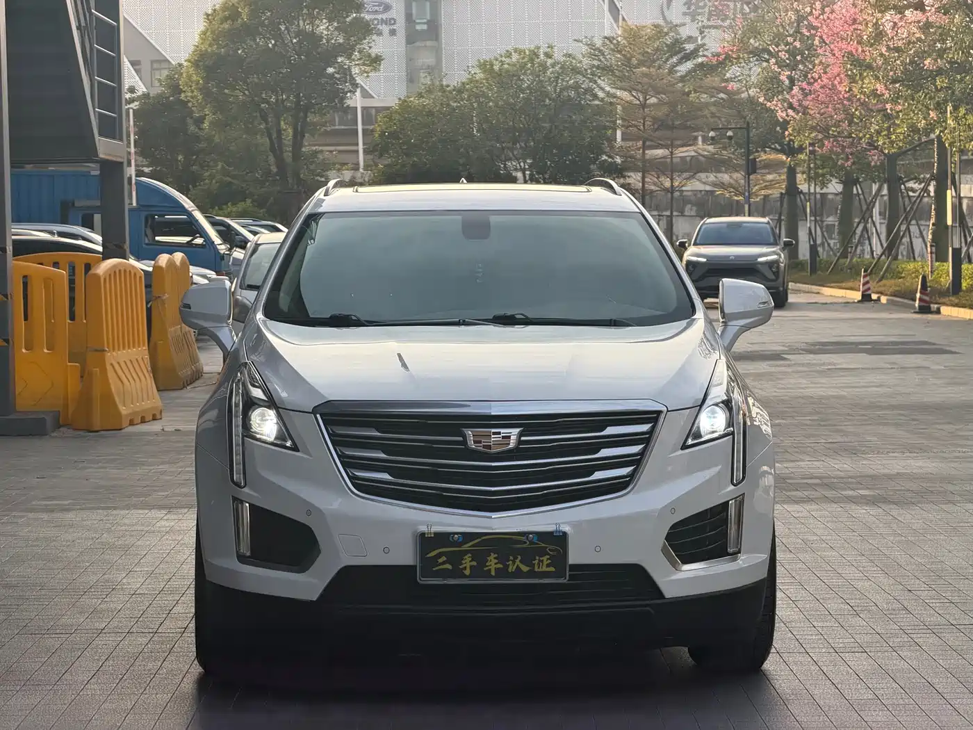Cadillac XT5 2016 25T Luxury Model фото 2