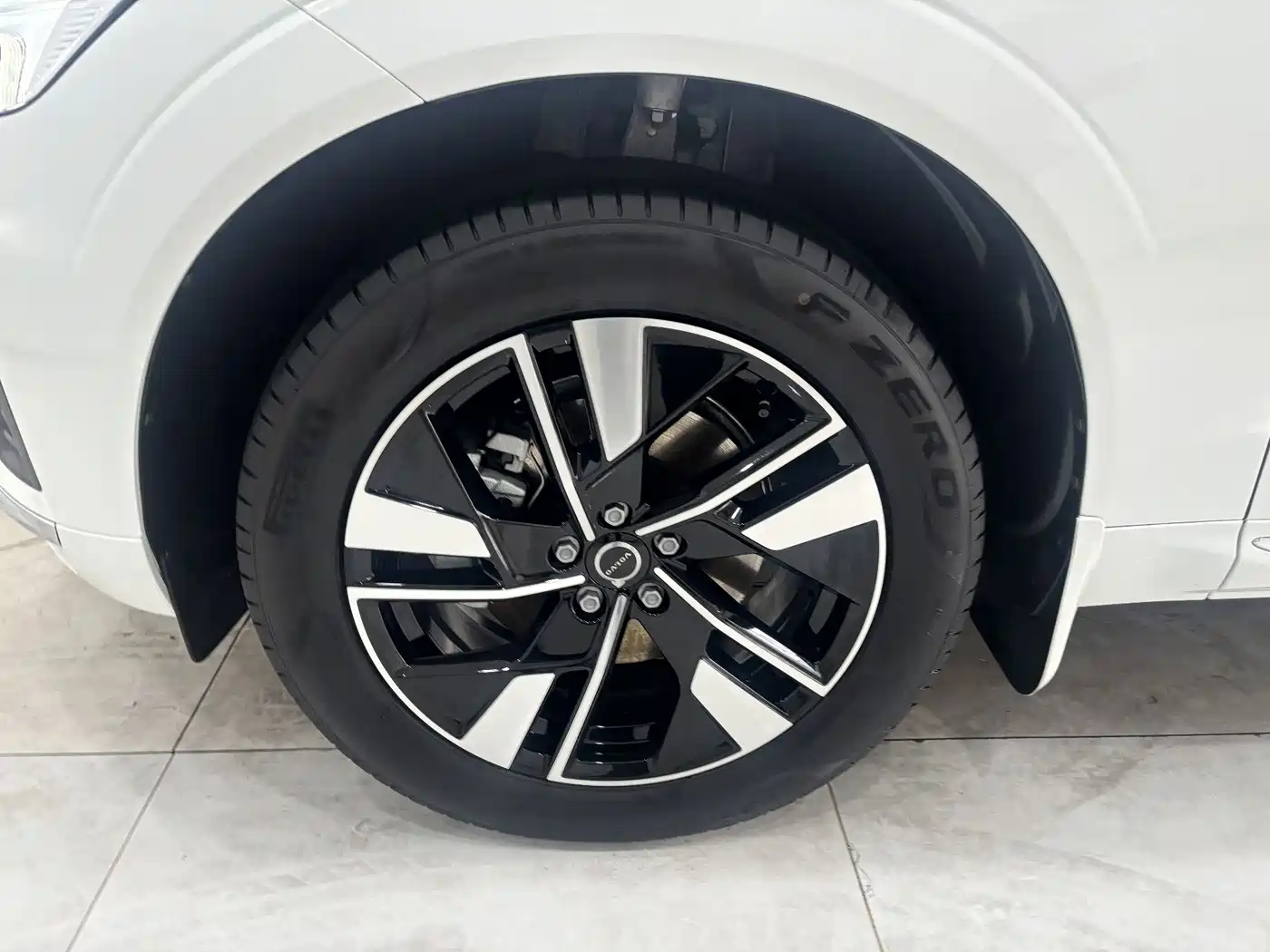 Volvo XC60 2025 2026 B5 AWD Zhiyuan Sport Edition