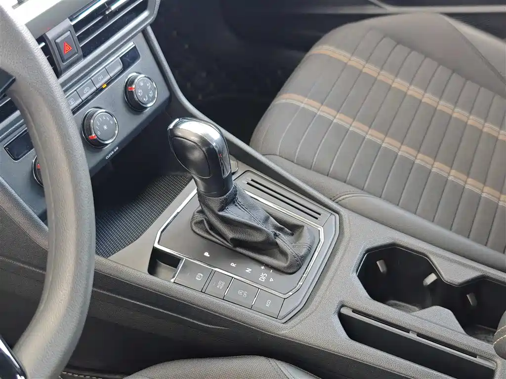 Volkswagen Lavida 2022 280TSI DSG Comfort Edition фото 9