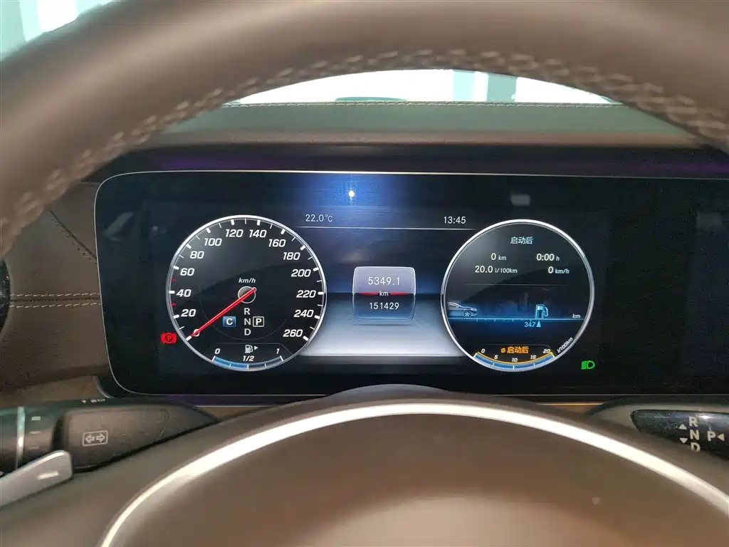 Mercedes-Benz E-Class 2018 Facelift E 300 L Luxury фото 8