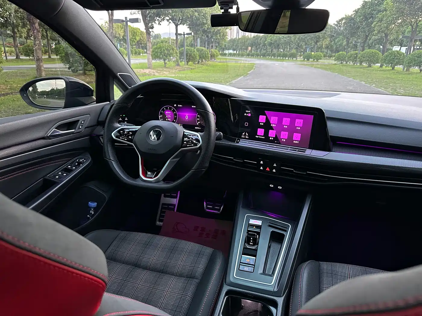Volkswagen Golf GTI 2021 Facelift 380TSI DSG GTI фото 12