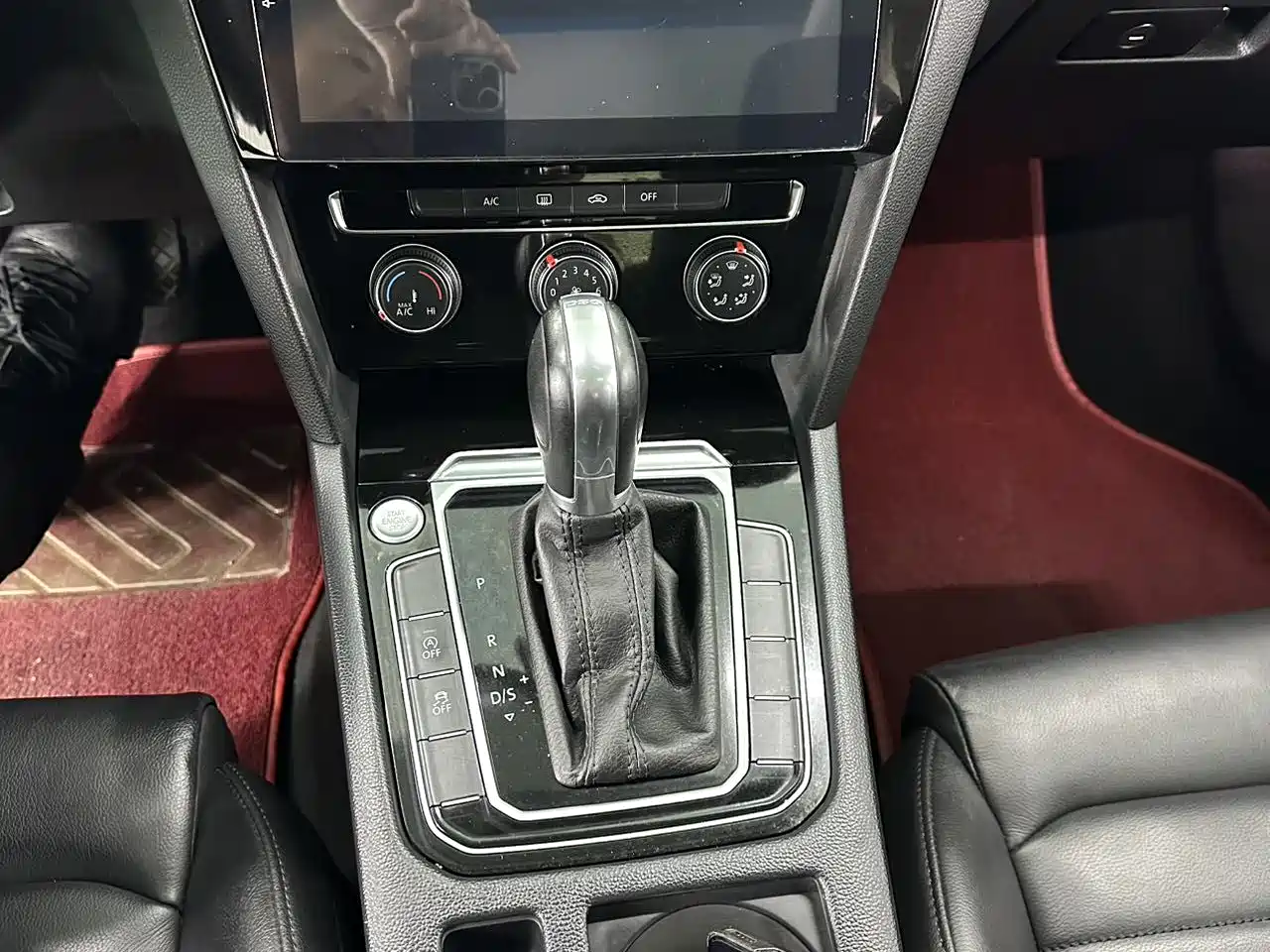 Volkswagen Magotan 2018 330TSI DSG Leading фото 12