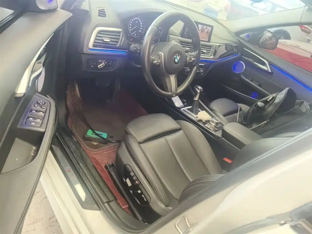 BMW 1 Series 2019 118i M Sport Package фото 15