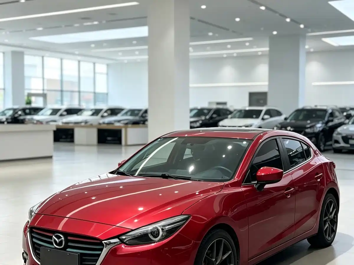 Photo 1 - Mazda Mazda 3