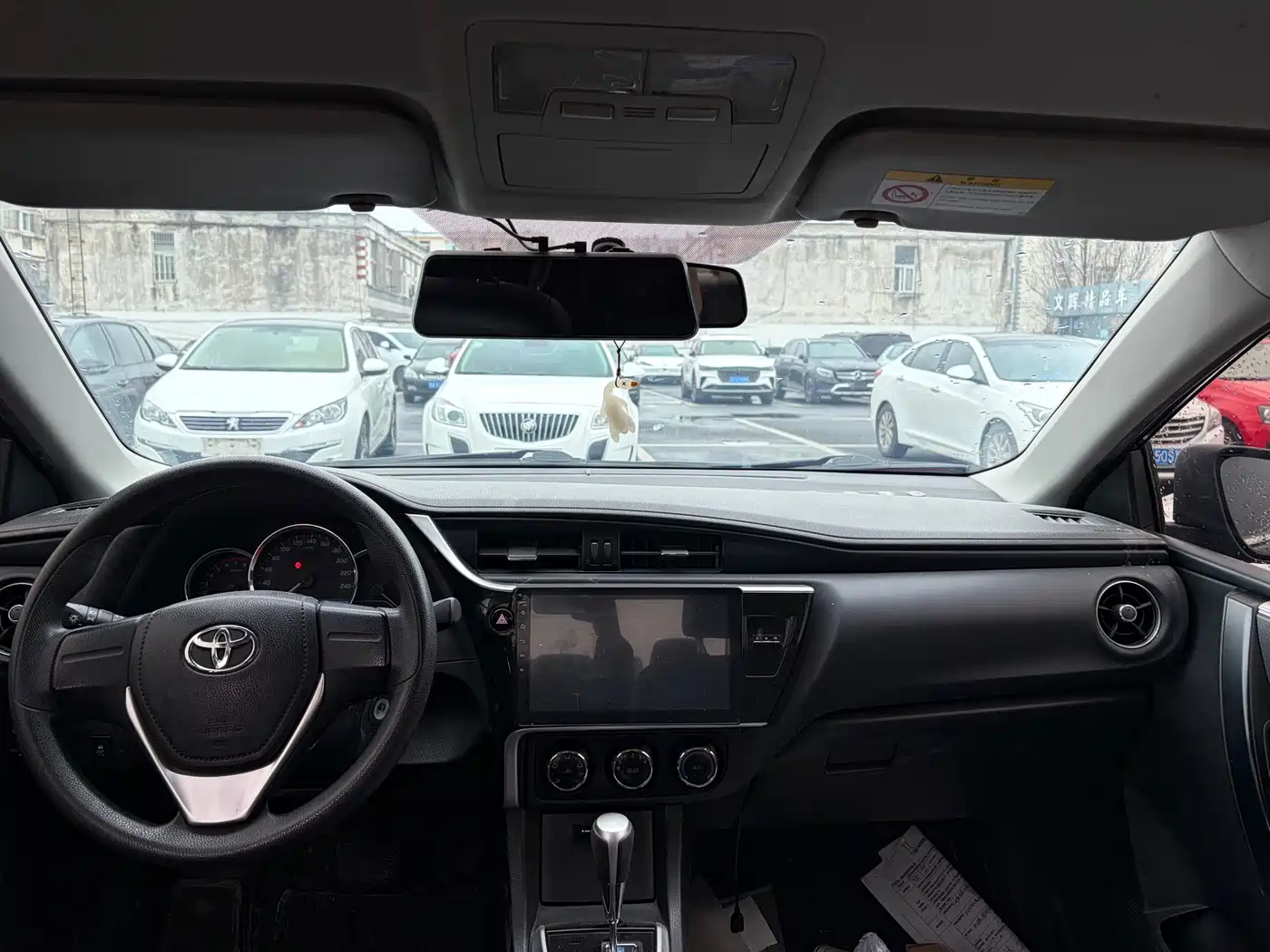 Toyota Corolla 2017 Facelift 1.2T S-CVT GL фото 9