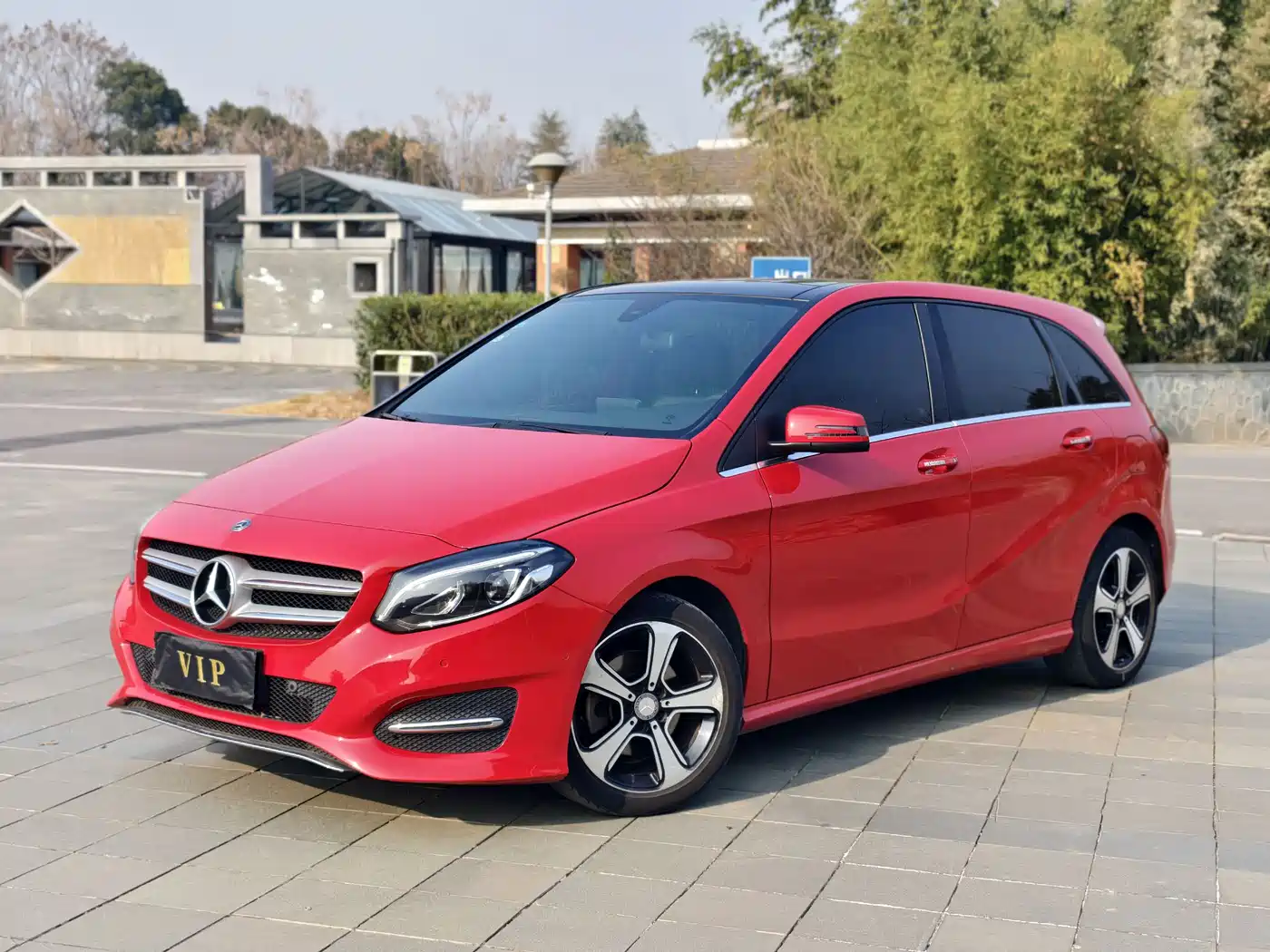 Mercedes-Benz B-Class 2017 B 200 Luxury