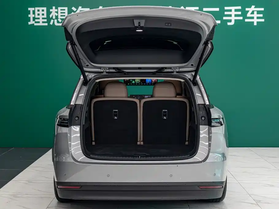 Li Auto Li i8 2026 2025 Standard Edition