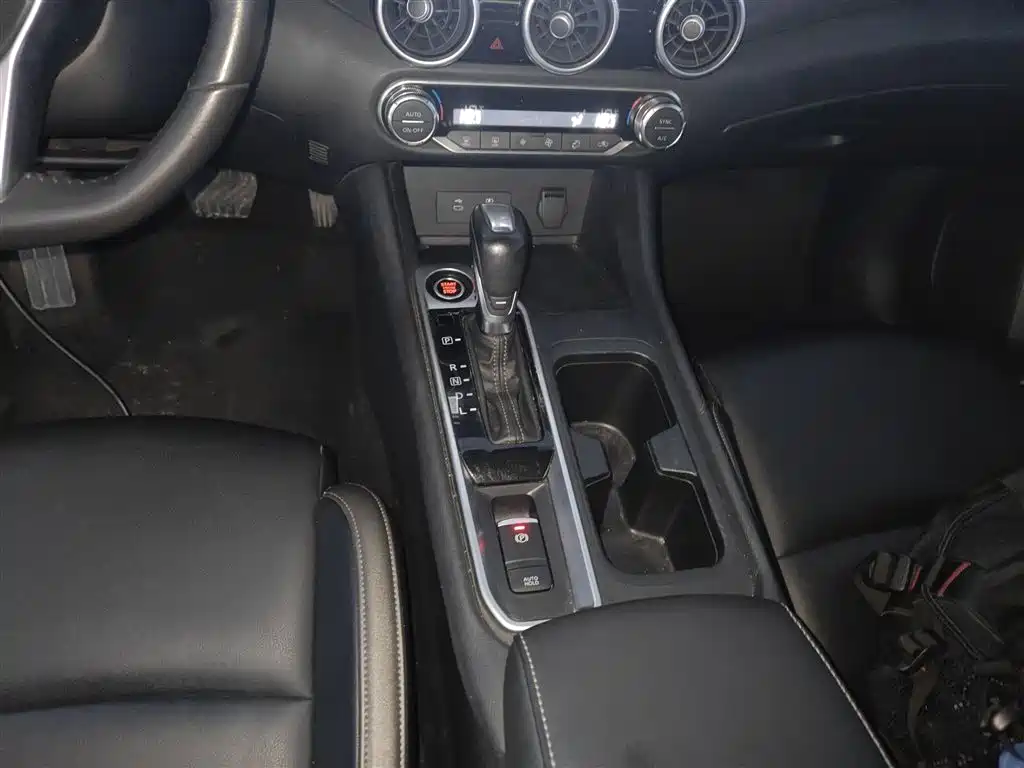 Nissan SYLPHY, миниатюра 12