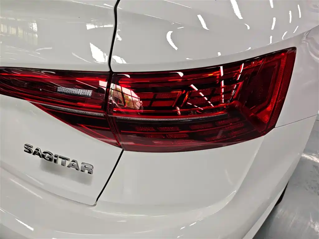 Volkswagen Sagitar 2021 280TSI DSG Comfort Smart Connect Edition фото 8