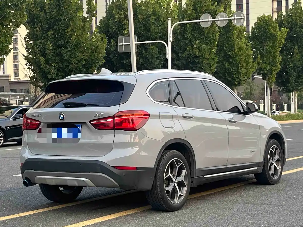 Photo 7 - BMW X1