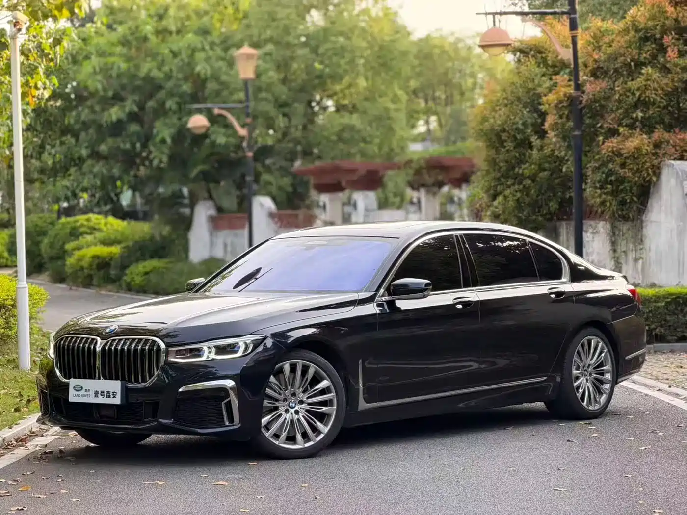 BMW 7 Series 2019 M760Li xDrive V12 Luxury Package