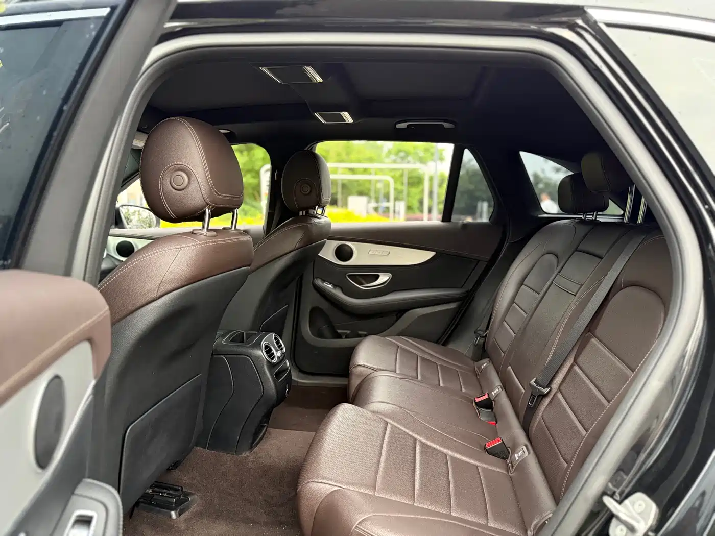 Mercedes-Benz GLC 2020 Facelift GLC 260 L 4MATIC Dynamic фото 6