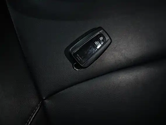 Toyota IZOA 2021 2.0L Yixiang Edition фото 16