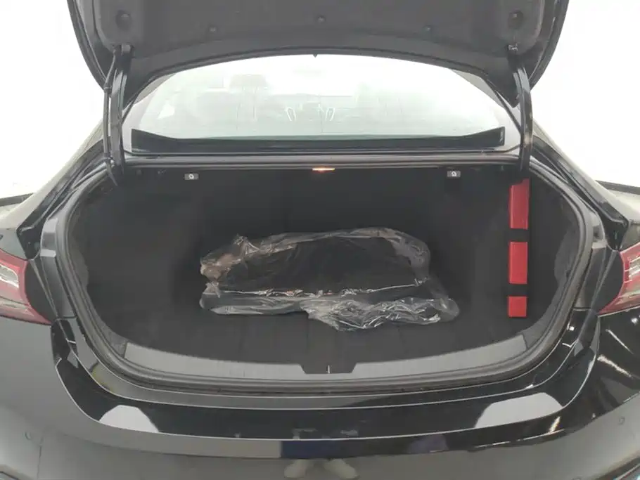 Chevrolet Malibu XL 2023 1.5T RS Edition фото 4