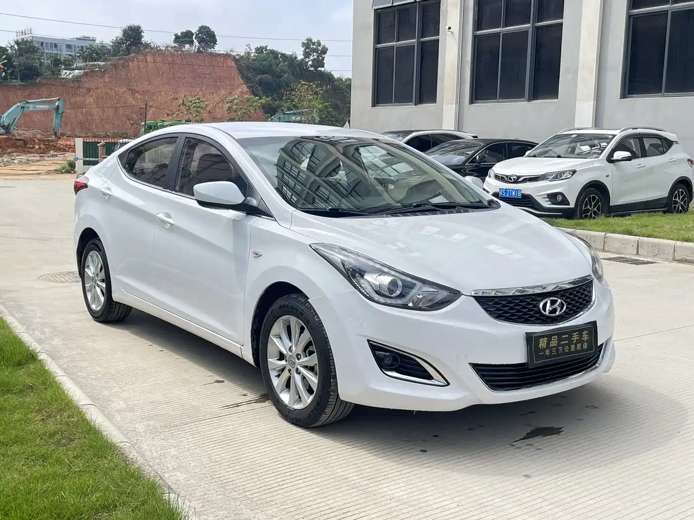 Hyundai Langdong 2016 1.6L Automatic Smart Edition