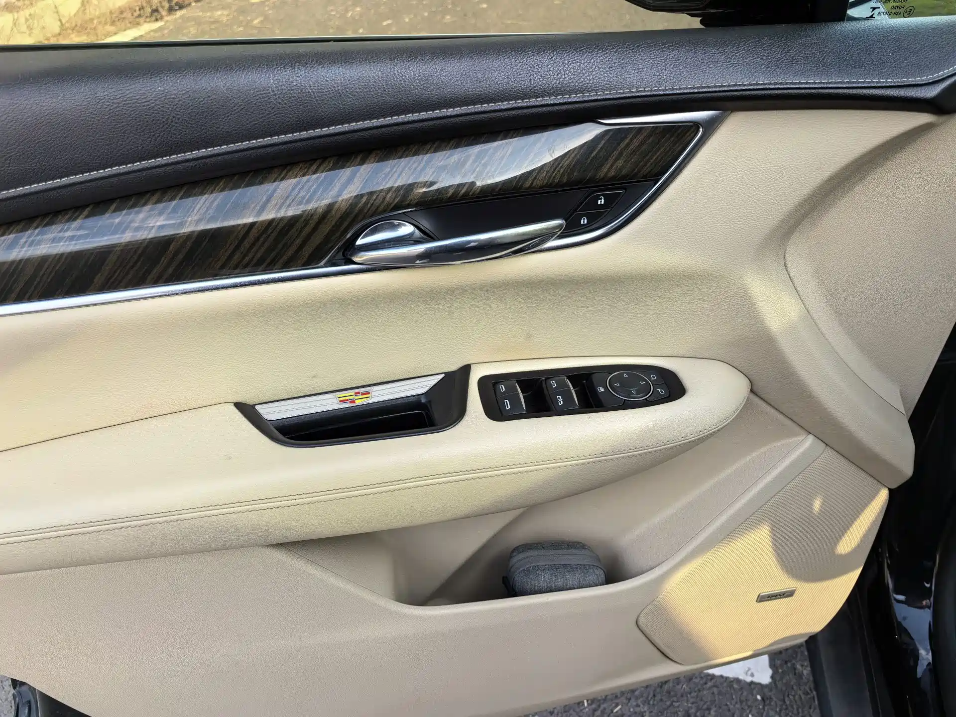 Фото 6 - Cadillac XT5