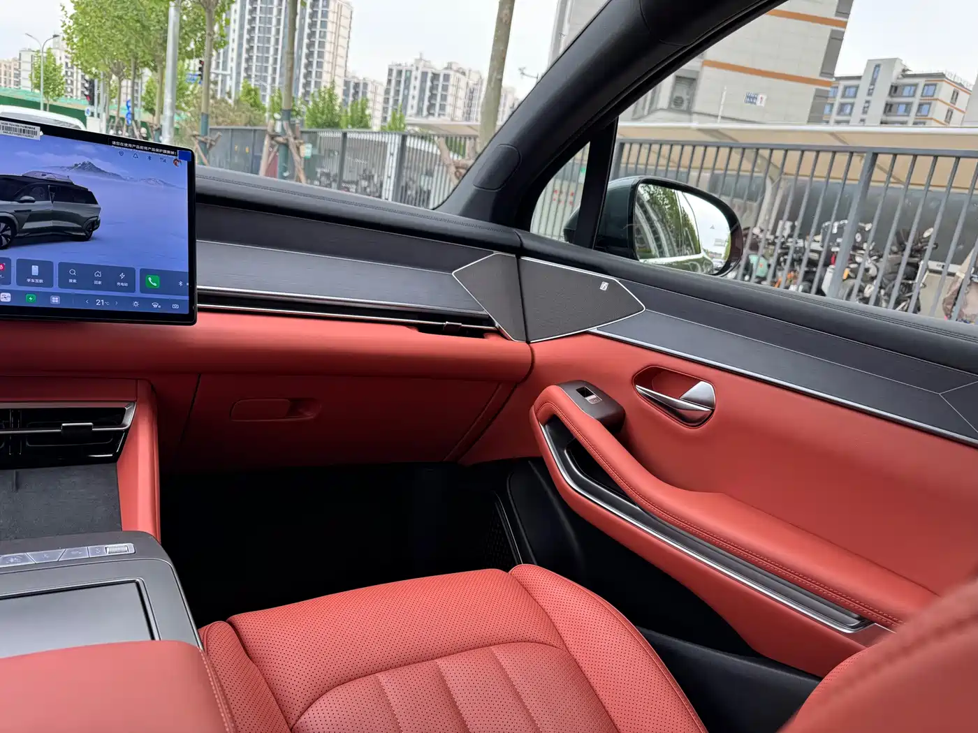 BYD Tang L 2025 DM 175KM Drone Player Edition фото 15