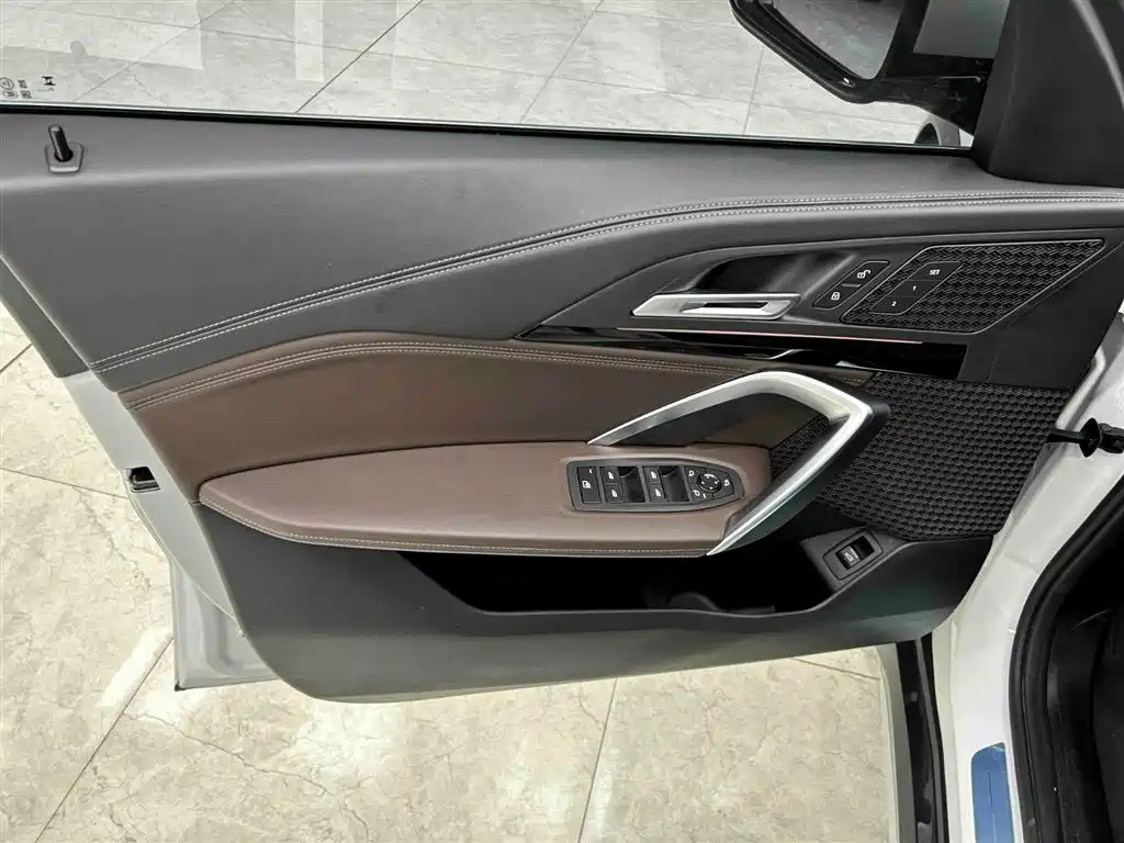BMW X1 2023 sDrive20Li X Design Package фото 10