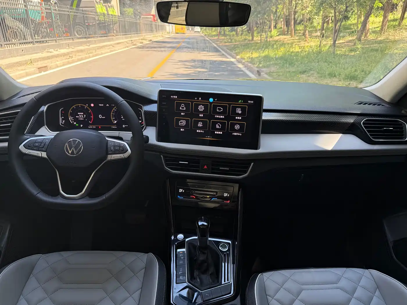 Volkswagen Tayron 2024 330TSI 2WD Luxury Plus Advanced фото 6