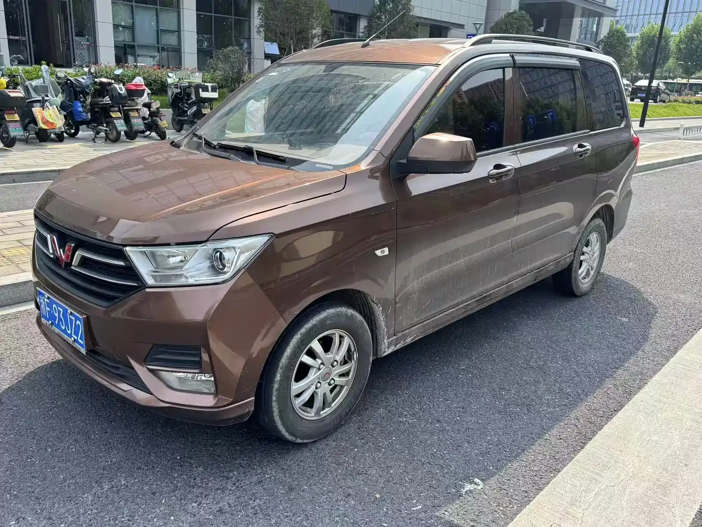 Wuling Motors Wuling Rongguang S 2023 2023 1.5L Base 5/7 Seater