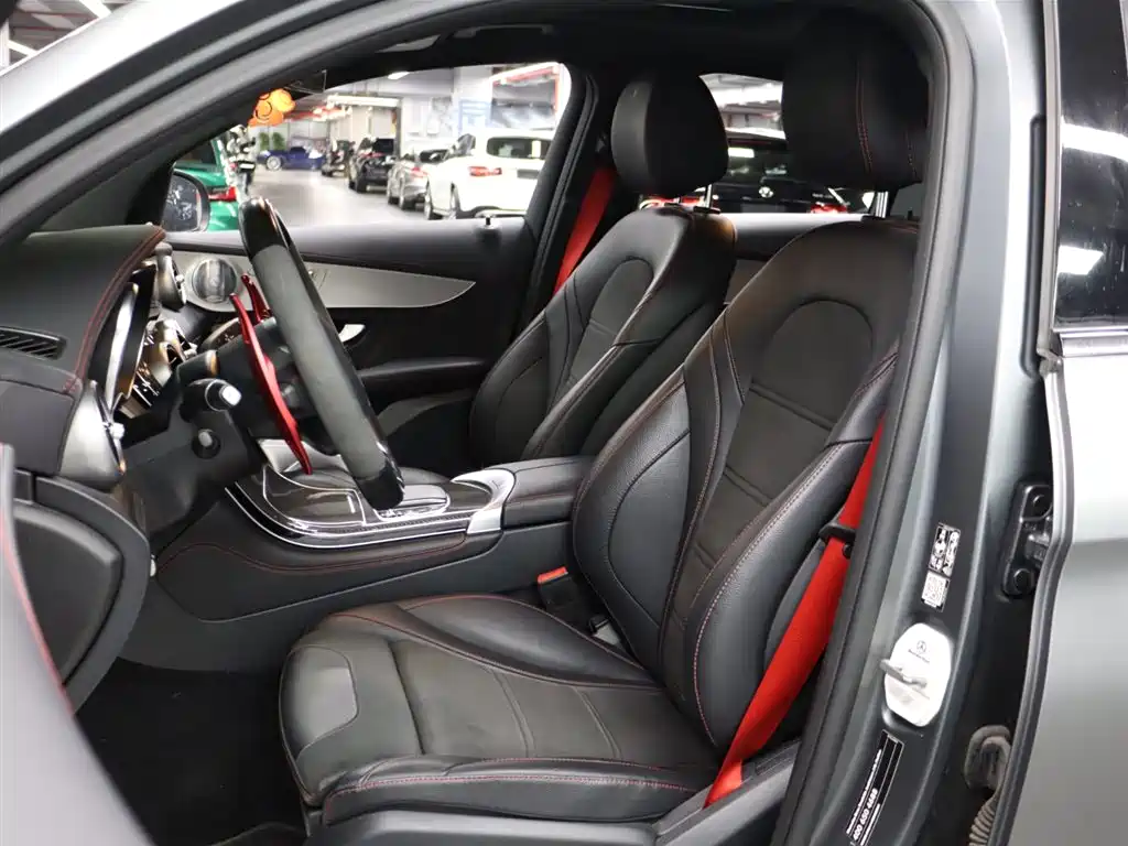 Mercedes-Benz GLC Coupe AMG 2020 AMG GLC 43 4MATIC Coupe SUV фото 8