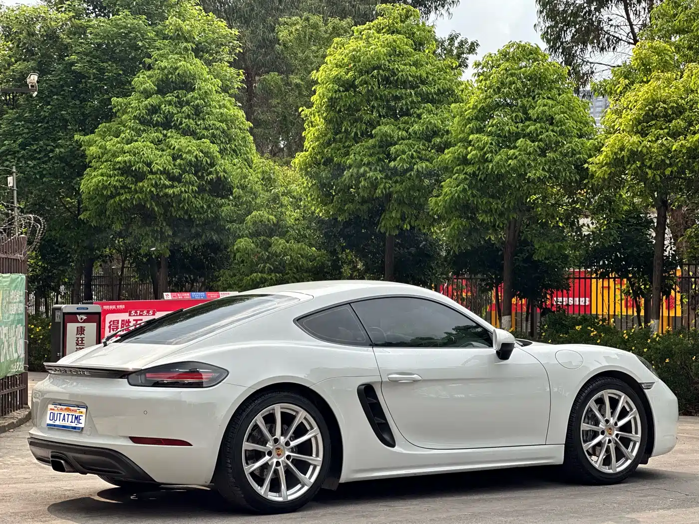 Porsche 718 2016 Cayman 2.0T фото 17