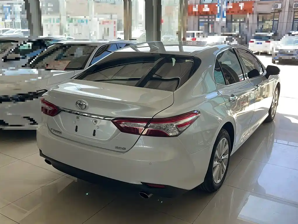 Toyota Camry 2021 2.0G Luxury Edition фото 8