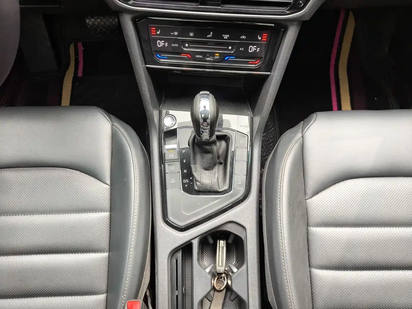 Volkswagen Tharu 2021 280TSI 2WD Luxury Plus фото 15
