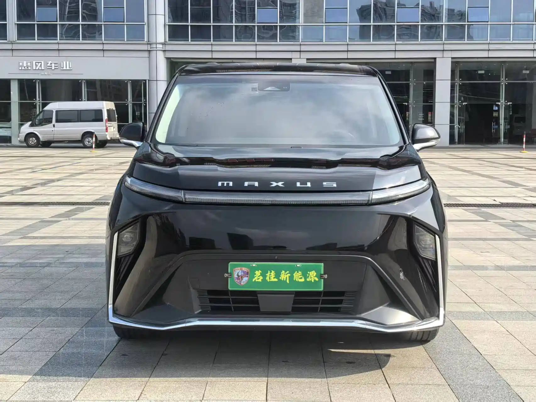 Фото 2 - Maxus MIFA 9