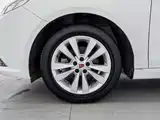 Фото 17 - Roewe 360