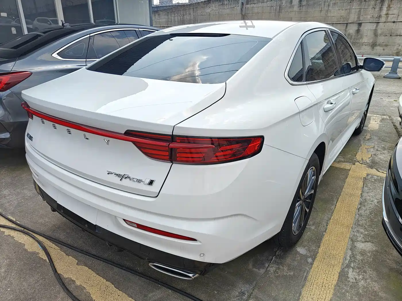 Фото 16 - Geely Preface
