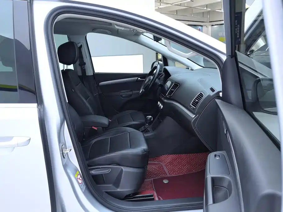 Volkswagen Sharan 2014 2013 1.8TSI Standard