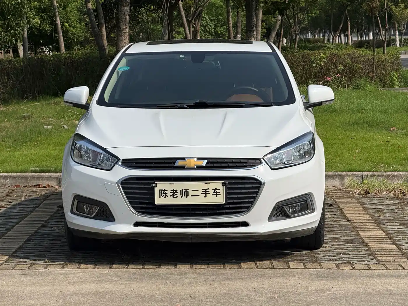 Фото 2 - Chevrolet Cruze