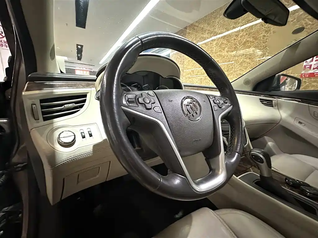 Buick LaCrosse 2013 2.4L SIDI Leading Comfort фото 18