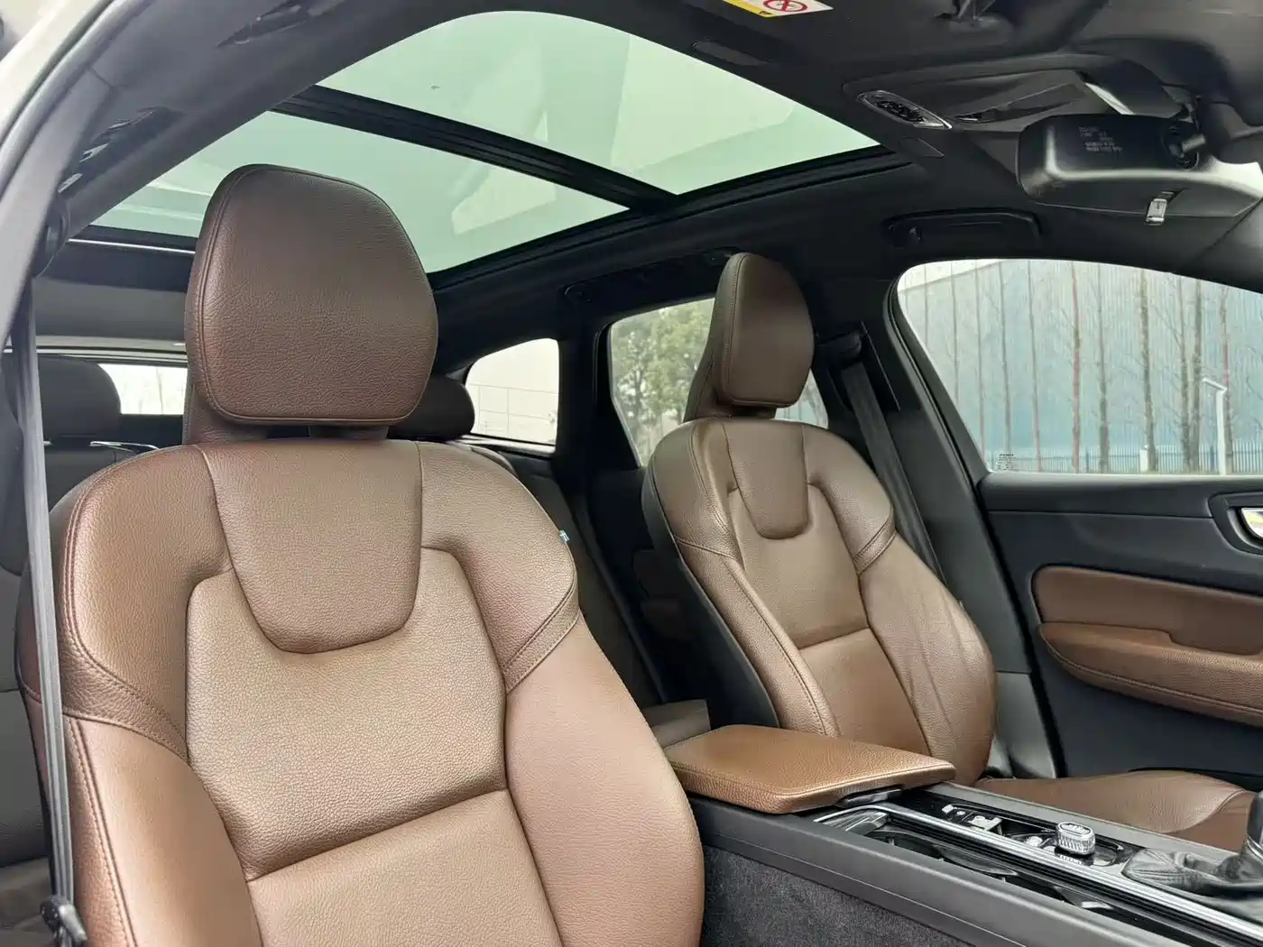 Фото 24 - Volvo XC60