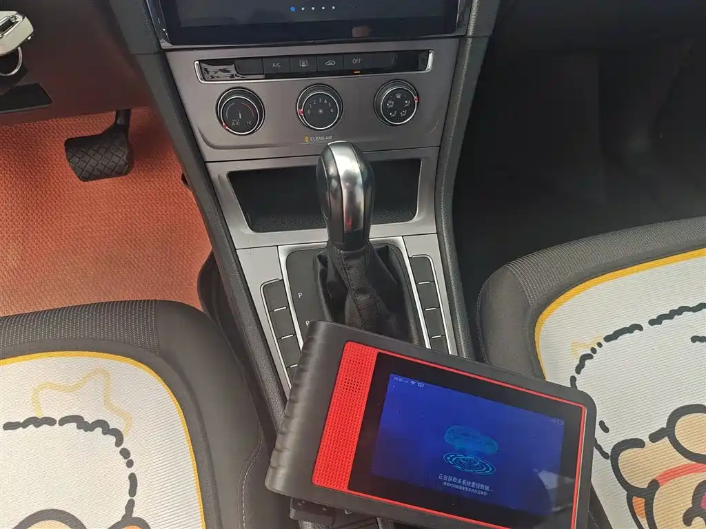 Volkswagen Golf 2016 1.6L Automatic Fashion фото 9