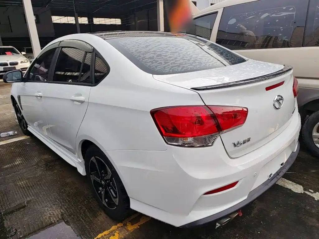 Soueast V5 Lingzhi 2019 2017 1.5L Manual Premium