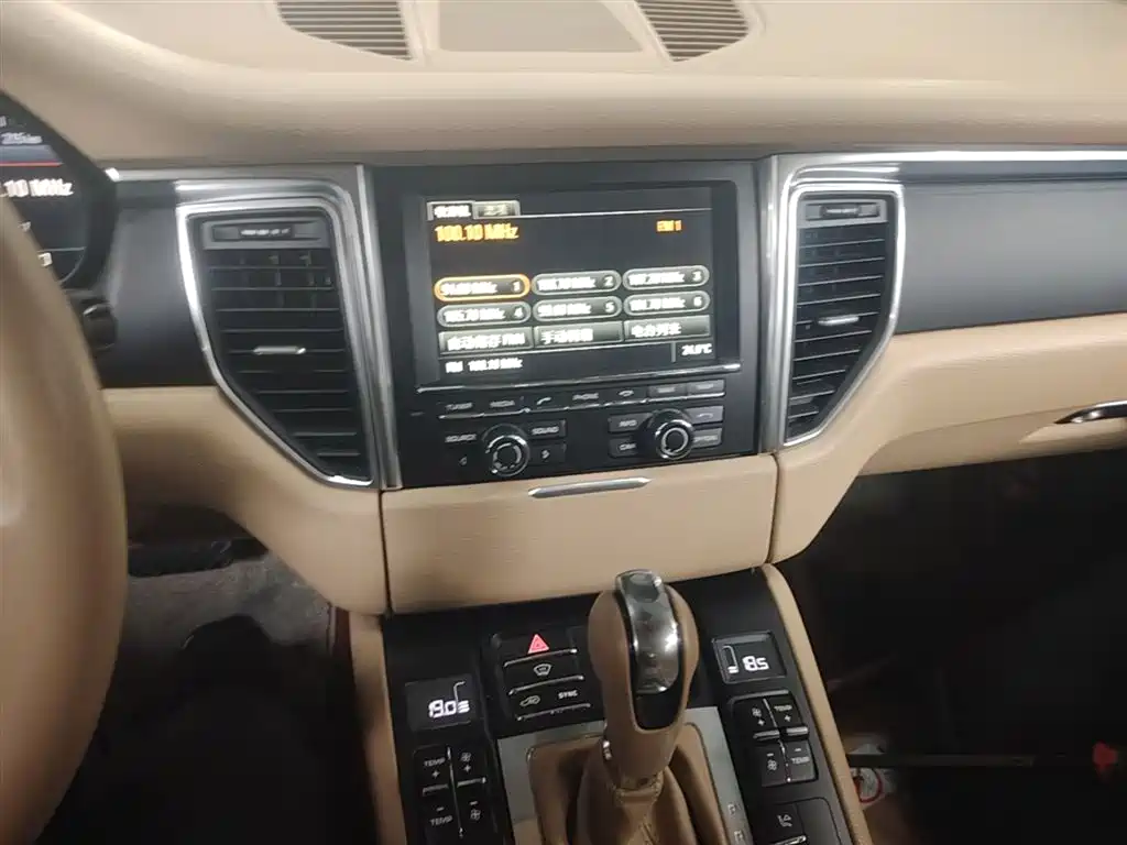 Porsche Macan 2014 Macan 2.0T фото 13